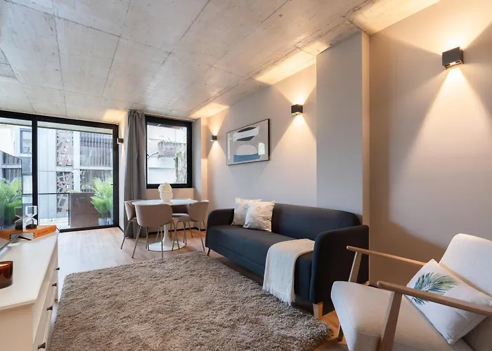 Modern & Cozy Flats With Terrace By Hostwise