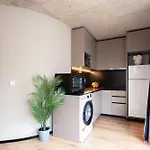 Modern & Cozy Flats With Terrace By Hostwise 公寓 波尔图