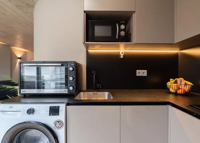 Modern & Cozy Flats With Terrace By Hostwise