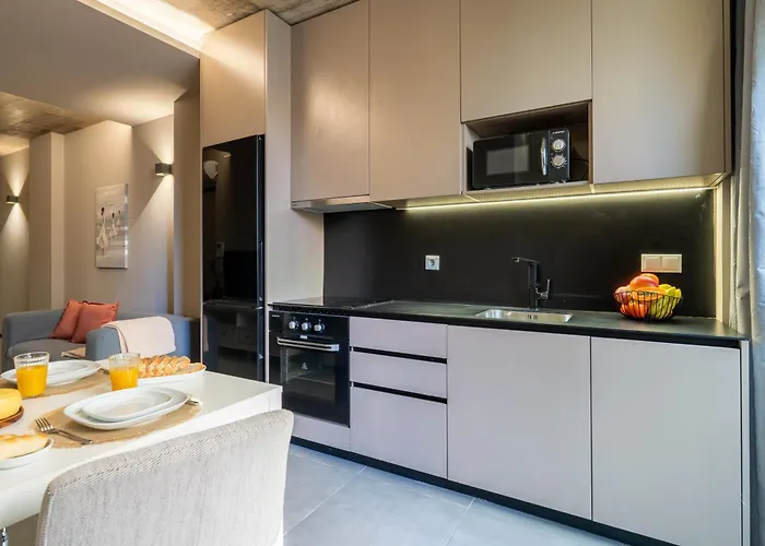 Modern & Cozy Flats With Terrace By Hostwise Apartment *