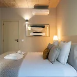 Modern & Cozy Flats With Terrace By Hostwise