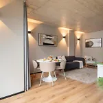 Modern & Cozy Flats With Terrace By Hostwise * Porto