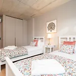 Modern & Cozy Flats With Terrace By Hostwise Apartament *