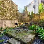 Apartment Modern & Cozy Flats With Terrace By Hostwise