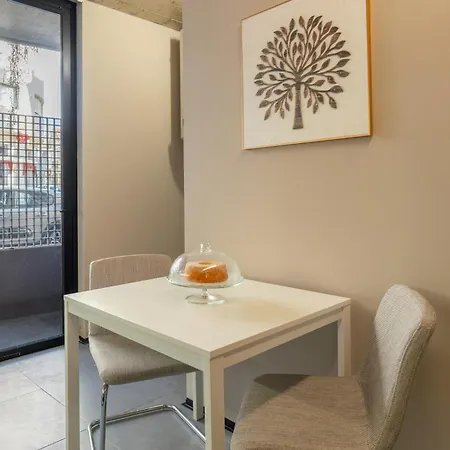 Modern & Cozy Flats With Terrace By Hostwise דירה *