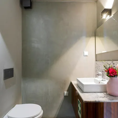 شقة Modern & Cozy Flats With Terrace By Hostwise بورتو
