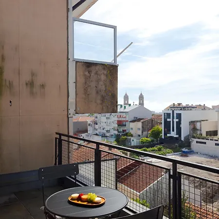 Modern & Cozy Flats With Terrace By Hostwise Oporto