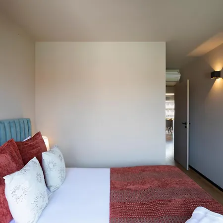 Modern & Cozy Flats With Terrace By Hostwise شقة *