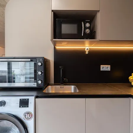 Modern & Cozy Flats With Terrace By Hostwise