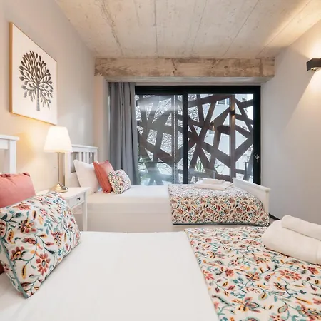 Modern & Cozy Flats With Terrace By Hostwise * Porto