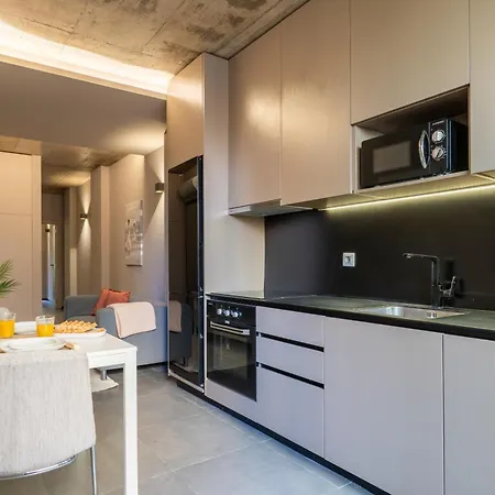 Modern & Cozy Flats With Terrace By Hostwise Porto