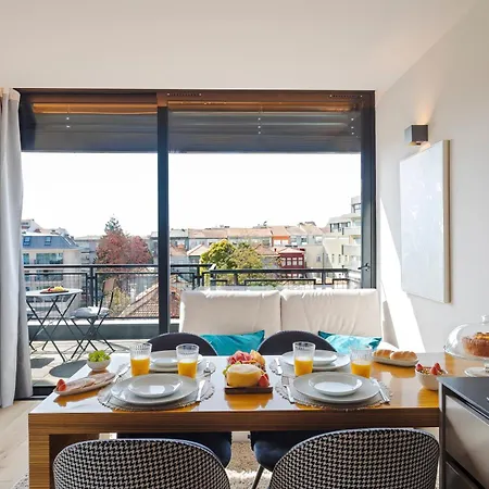 Modern & Cozy Flats With Terrace By Hostwise Apartmán *