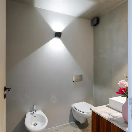 Modern & Cozy Flats With Terrace By Hostwise Apartmán *