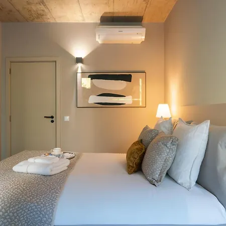 Modern & Cozy Flats With Terrace By Hostwise