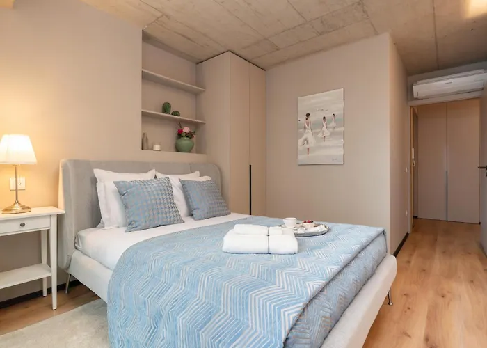 Modern & Cozy Flats With Terrace By Hostwise *