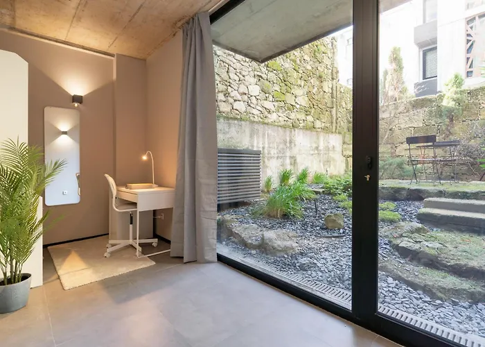 Modern & Cozy Flats With Terrace By Hostwise